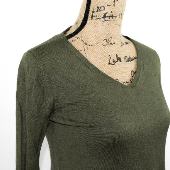 Soft Asymmetrical Sweater! - Picture 3 of 6